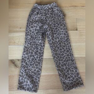 Comfrt Leopard Print Joggers